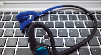 Acast ties up with JioSaavn to expand its reach