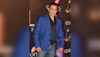 Salman Khan on an anti-Covid sanitising drive