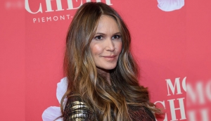 Model Elle Macpherson swears by laughter and sunshine to stay healthy